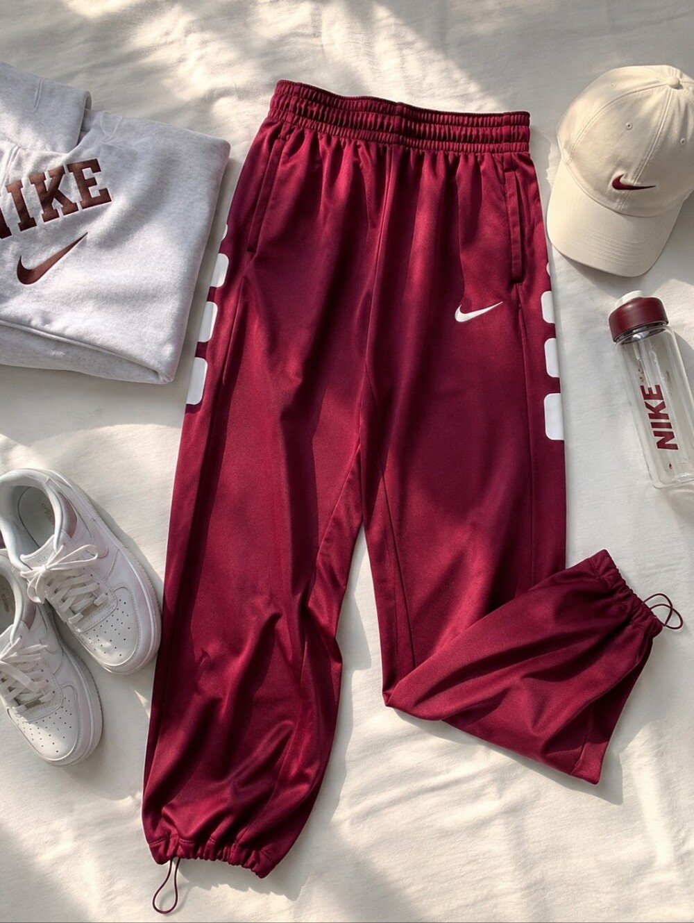 Nike Women's XS Maroon Baseball Softball Athletic Pants Joggers